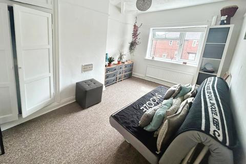 3 bedroom end of terrace house for sale, Nasmyth Road, Eccles, M30