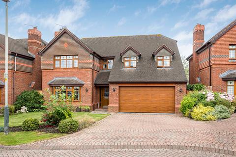 4 bedroom detached house for sale, Barberry Close, The Park, Cheltenham, Gloucestershire, GL50