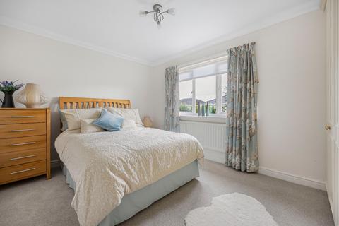 5 Barberry Close, Cheltenham, GL50 2RB