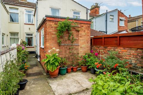 3 bedroom terraced house for sale, Wollaston Road, Lowestoft