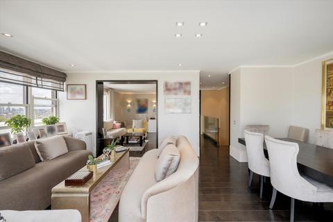 3 bedroom flat for sale, Kingston House South, London, SW7