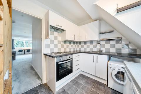 Studio for sale, Lammas Park,  Staines-Upon-Thames,  TW18