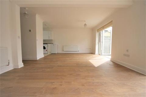 1a Cranleigh Road, Feltham, TW13 4PZ