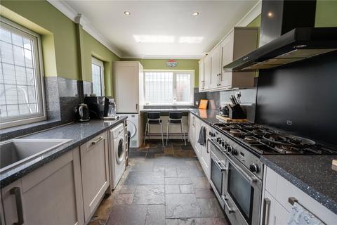 3 bedroom end of terrace house for sale, Columbia Road, Grimsby, Lincolnshire, DN32