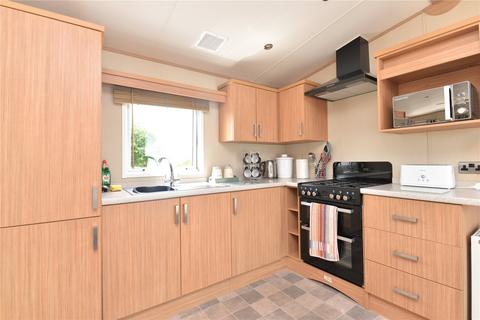 2 bedroom park home for sale, Woodland View, Shorefield Country Park, Downton, Hampshire, SO41
