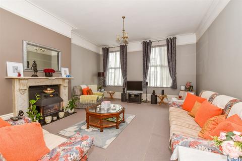 3 bedroom duplex for sale, Grosvenor Road, Tunbridge Wells, Kent