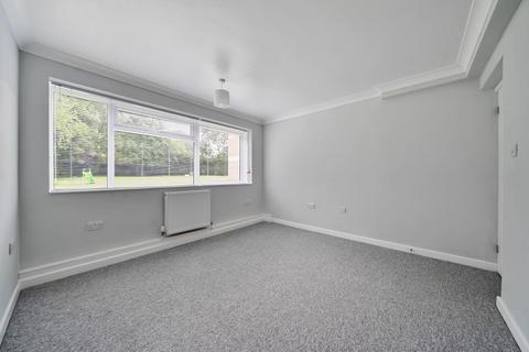 2 bedroom apartment to rent, Maxwell Road,  Northwood,  HA6