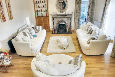 5 bedroom detached house for sale, Broughton Road, Skipton BD23