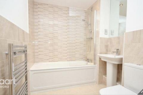Flat 13, Autumn Court Spring Gardens, Romford, RM7 9BN