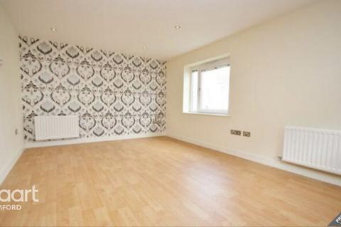 Flat 13, Autumn Court Spring Gardens, Romford, RM7 9BN