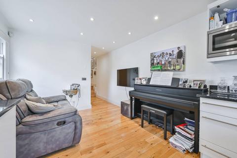 Flat 3, 519 Caledonian Road, London, N7 9RN