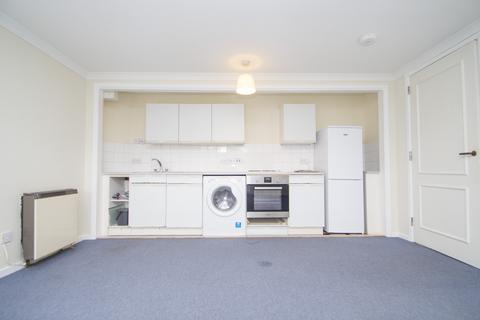 2 bedroom flat to rent, St. Patrick Square, Newington, Edinburgh EH8