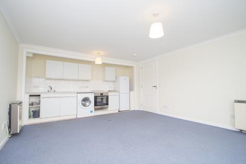 2 bedroom flat to rent, St. Patrick Square, Newington, Edinburgh EH8