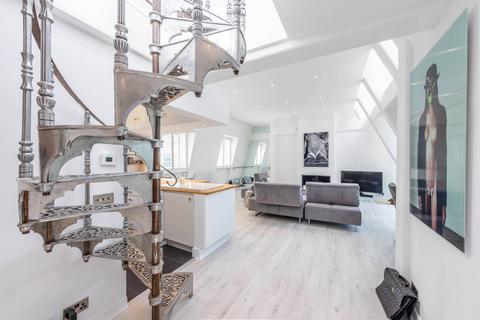 2 bedroom flat for sale, Fulham Road, Chelsea, London, SW10