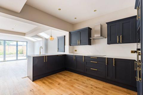 5 bedroom terraced house for sale, Goldsmith Road, Walthamstow, London, E17