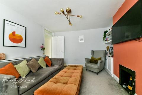 2 bedroom flat for sale, Earlswood Street, London, SE10 9ES