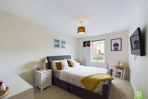 2 bedroom apartment for sale, Webster Close, Bracknell, Berkshire, RG12