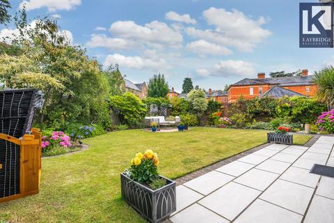 2 Mckenzie Way, Epsom, KT19 7ND