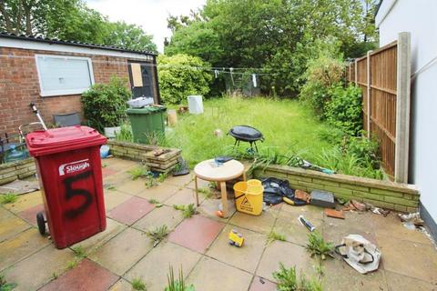 5 Hinksey Close, Slough, SL3 8EB