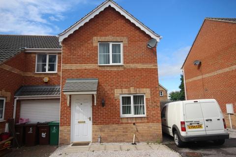 2 bedroom semi-detached house to rent, 16 Weave Close Basford, Nottingham
