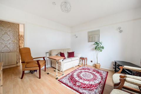 142 The Glade, Coulsdon, CR5 1SP