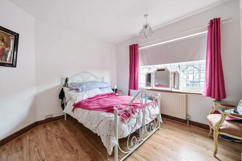 142 The Glade, Coulsdon, CR5 1SP
