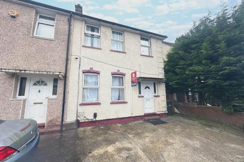 3 bedroom end of terrace house for sale, Corncastle Road, Luton LU1