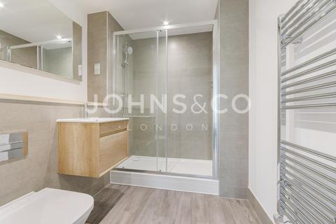 2 bedroom apartment to rent, Flagstaff Road, Bankside Gardens, Reading, RG2