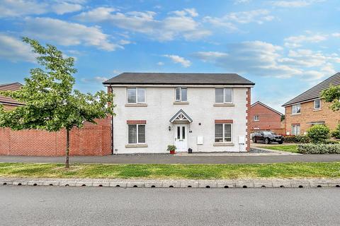 4 bedroom detached house for sale, Jubilee Way, Rogerstone, NP10