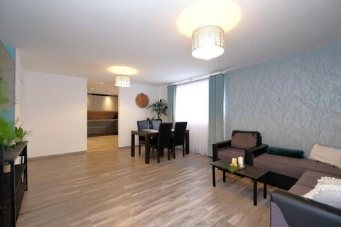 7a The Polygon, Eccles, Manchester, M30 0DS