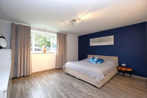 7a The Polygon, Eccles, Manchester, M30 0DS