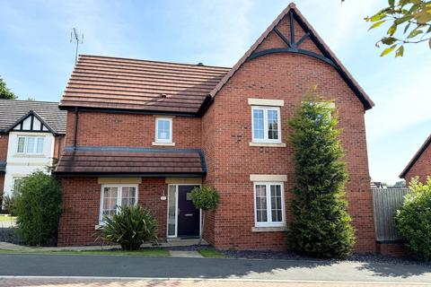 4 bedroom detached house to rent, Millpond Close, Alfreton, Derby, DE55