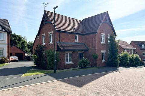 4 bedroom detached house to rent, Millpond Close, Alfreton, Derby, DE55