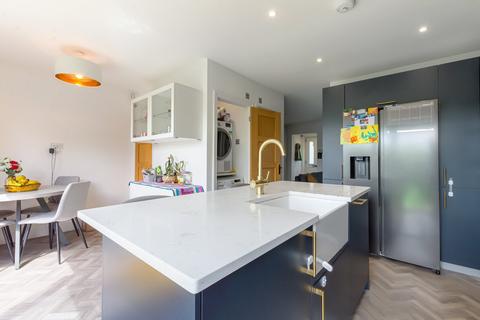 92a Blackfen Road, Sidcup, DA15 8SW