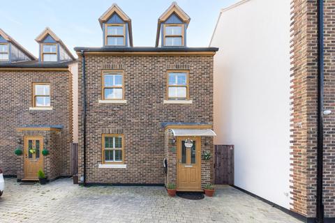 92a Blackfen Road, Sidcup, DA15 8SW