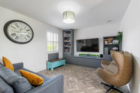 92a Blackfen Road, Sidcup, DA15 8SW