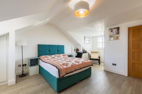 92a Blackfen Road, Sidcup, DA15 8SW