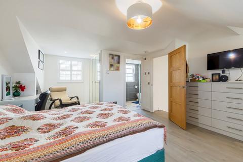 92a Blackfen Road, Sidcup, DA15 8SW