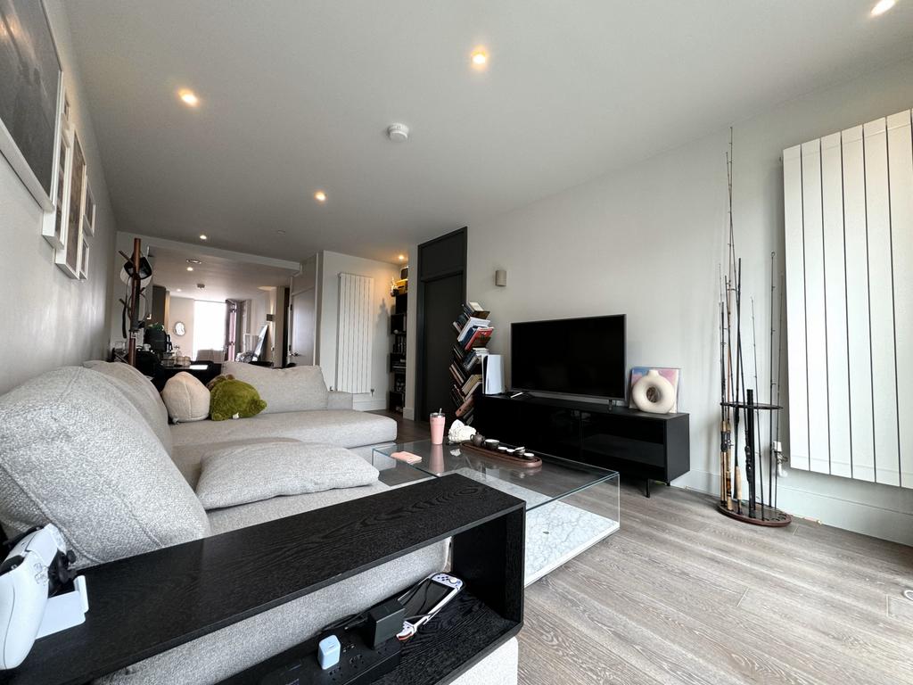 Two Bedroom Penthouse to Rent