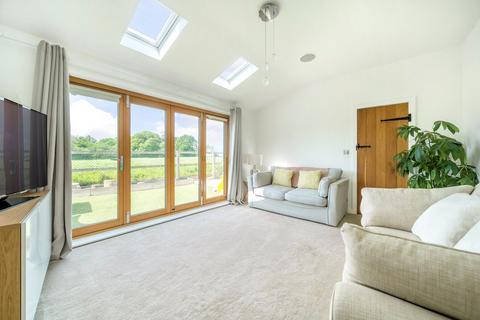 15 Woodbury Road, Clyst St George, Exeter, EX3 0RF