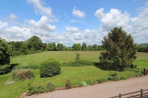 4 bedroom terraced house for sale, The Old Granary Dallicott Farm, Bridgnorth, WV15