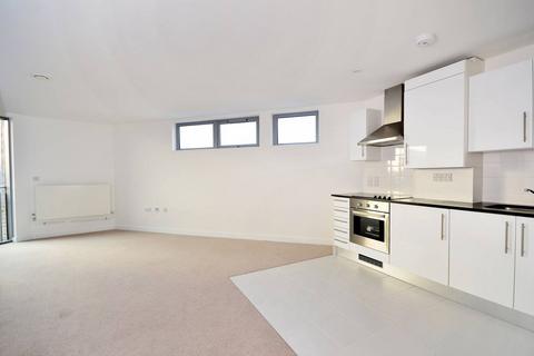 3 bedroom penthouse to rent, Plumbers Row, Aldgate, London, E1