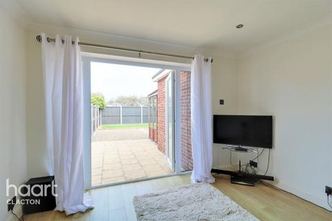 3 bedroom semi-detached bungalow for sale, James Gardens, Clacton-On-Sea