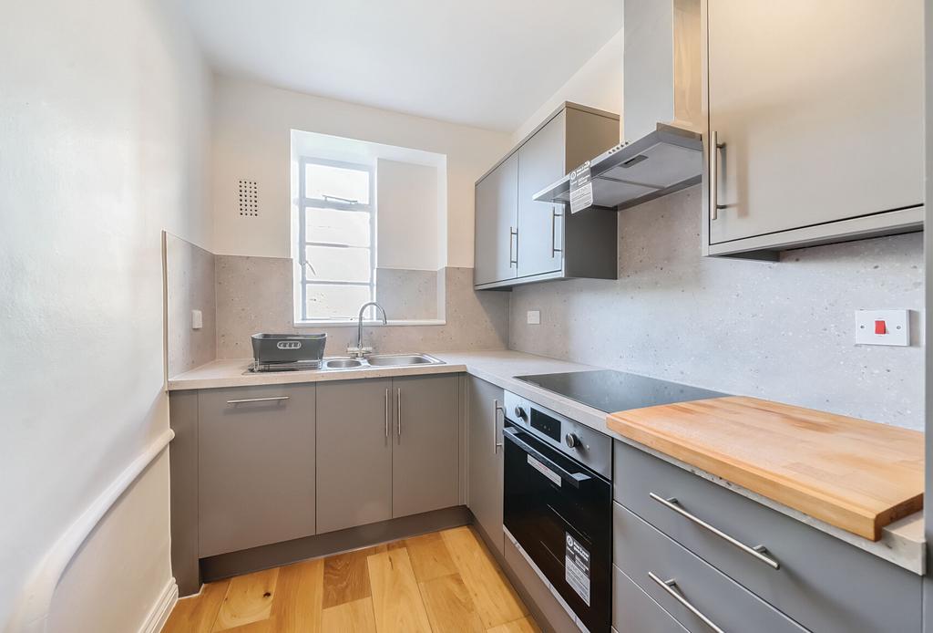 Apartment in London - View 4