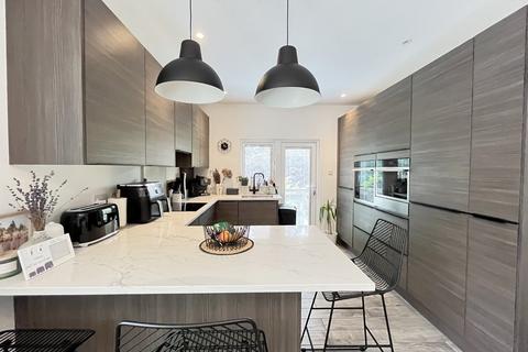 55a Morgan Road, Bromley, BR1 3QE