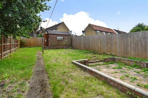 3 bedroom semi-detached house for sale, Thanington Road, Canterbury