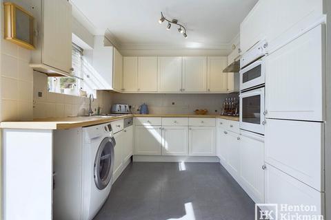 16 Glencree, Billericay, CM11 1EB