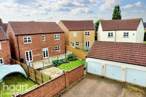 4 bedroom detached house for sale, Greenfinch Crescent, Witham St Hughes, Lincoln