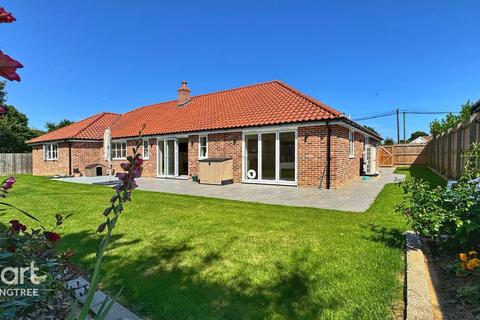 5 bedroom detached bungalow for sale, The Heath, Mistley, Manningtree, Essex