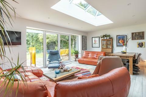 Lodge Cottage Beckspool Road, Frenchay, Bristol, BS16 1NT